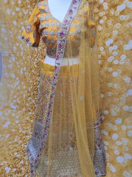 Gorgeous Bridal Wedding Lehenga Size L/XL (44 To 46)